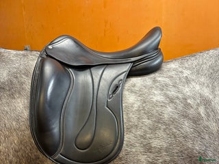 Sadlar hästutrustning till salu: Equipe Oracle i Nyskick i Norra Sorunda - Annons 14