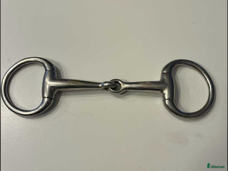 Bett hästutrustning till salu: Tvådelat bett stl 11cm i Söderköping - Annons 23