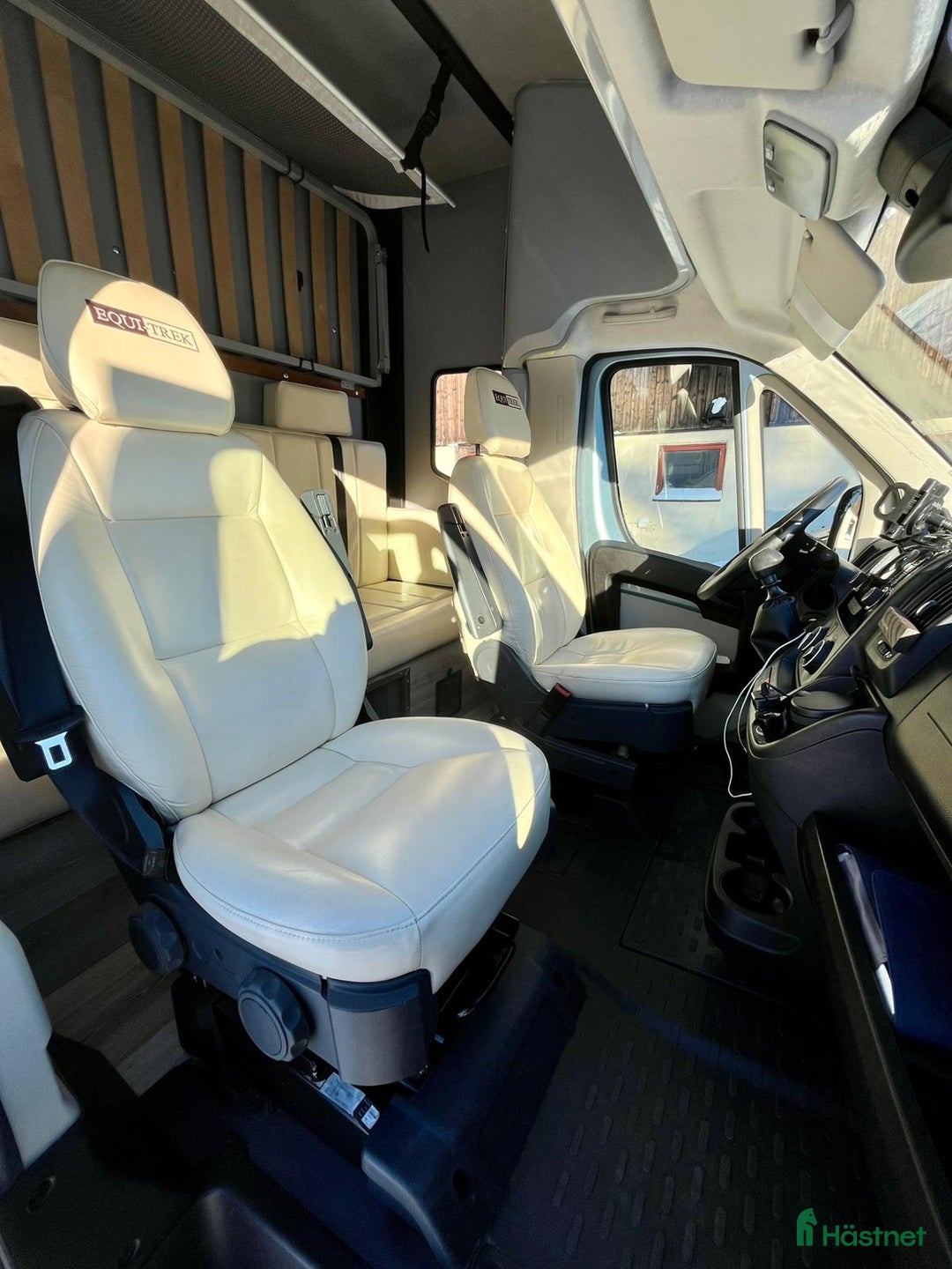 Hästlastbilar  fordon & transport till salu: B-korts hästbuss i Västervik - Annons 18