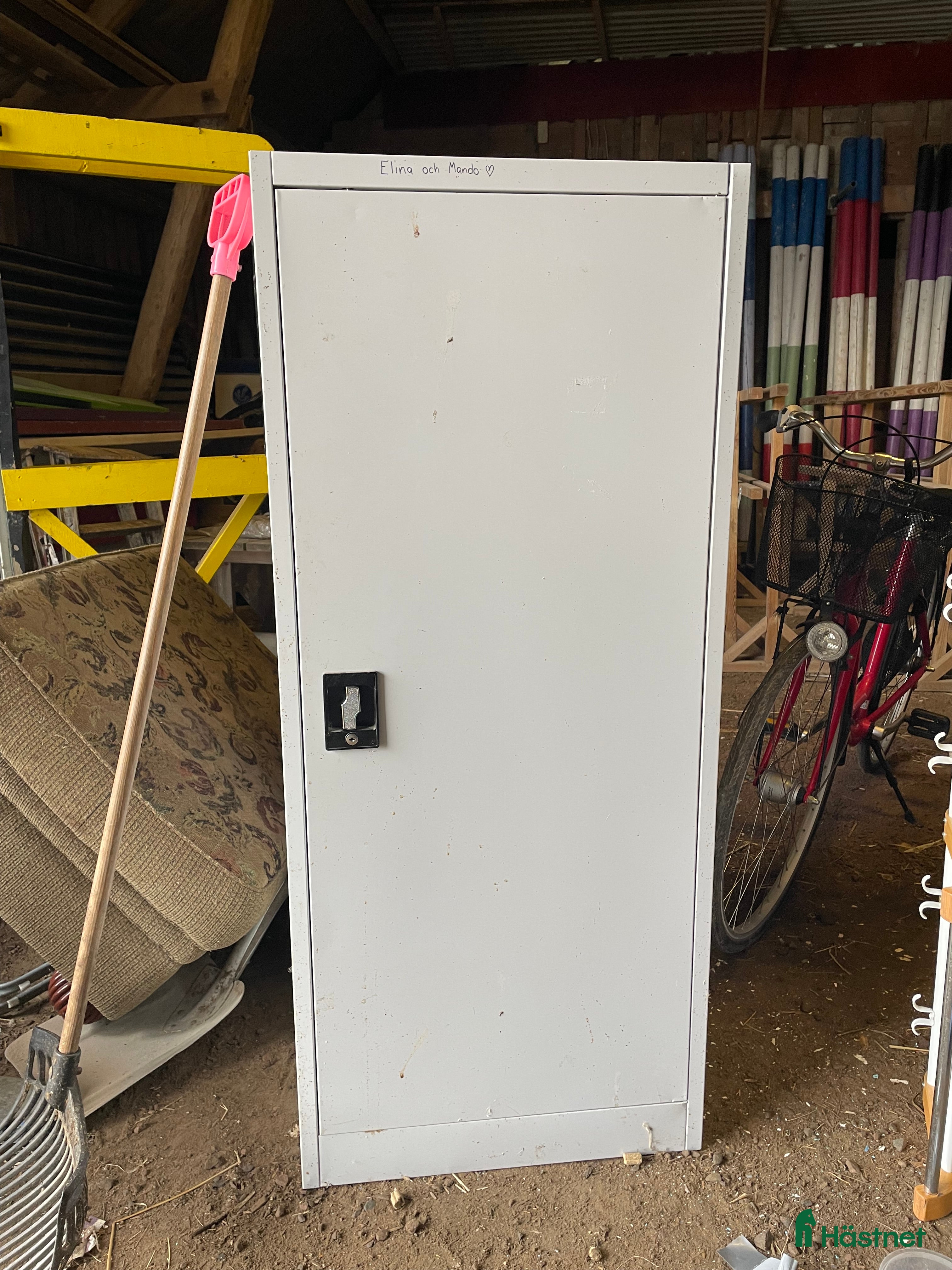 Övrig Hästutrustning hästutrustning till salu: Fint sadelskåp i Flyinge - Annons 1