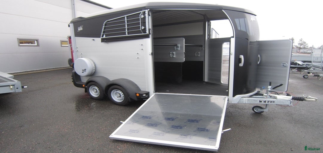 Galleribild {{count}}