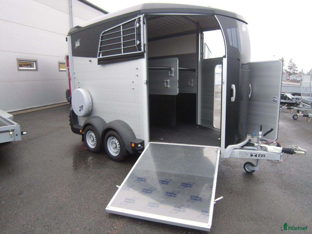 Galleribild {{count}}