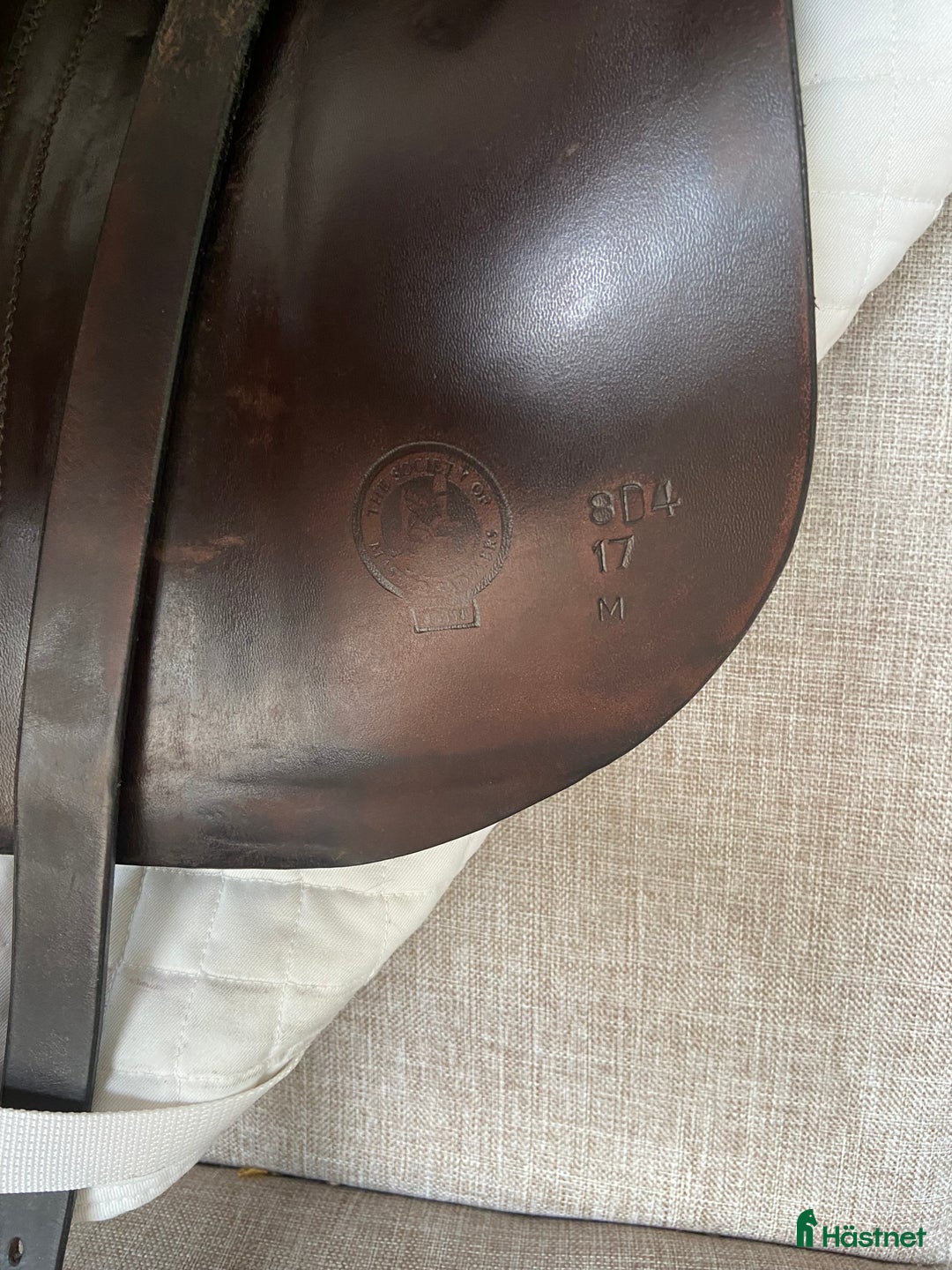 Sadlar hästutrustning till salu: Jeffries Falcon dressyrsadel bomM 17tum i Upplands Väsby - Annons 4