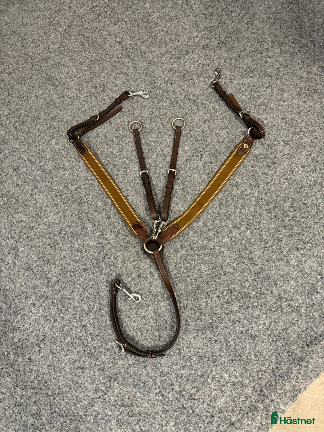 Övrig Hästutrustning hästutrustning till salu: Brösta med martingal i Kattarp - Annons 1