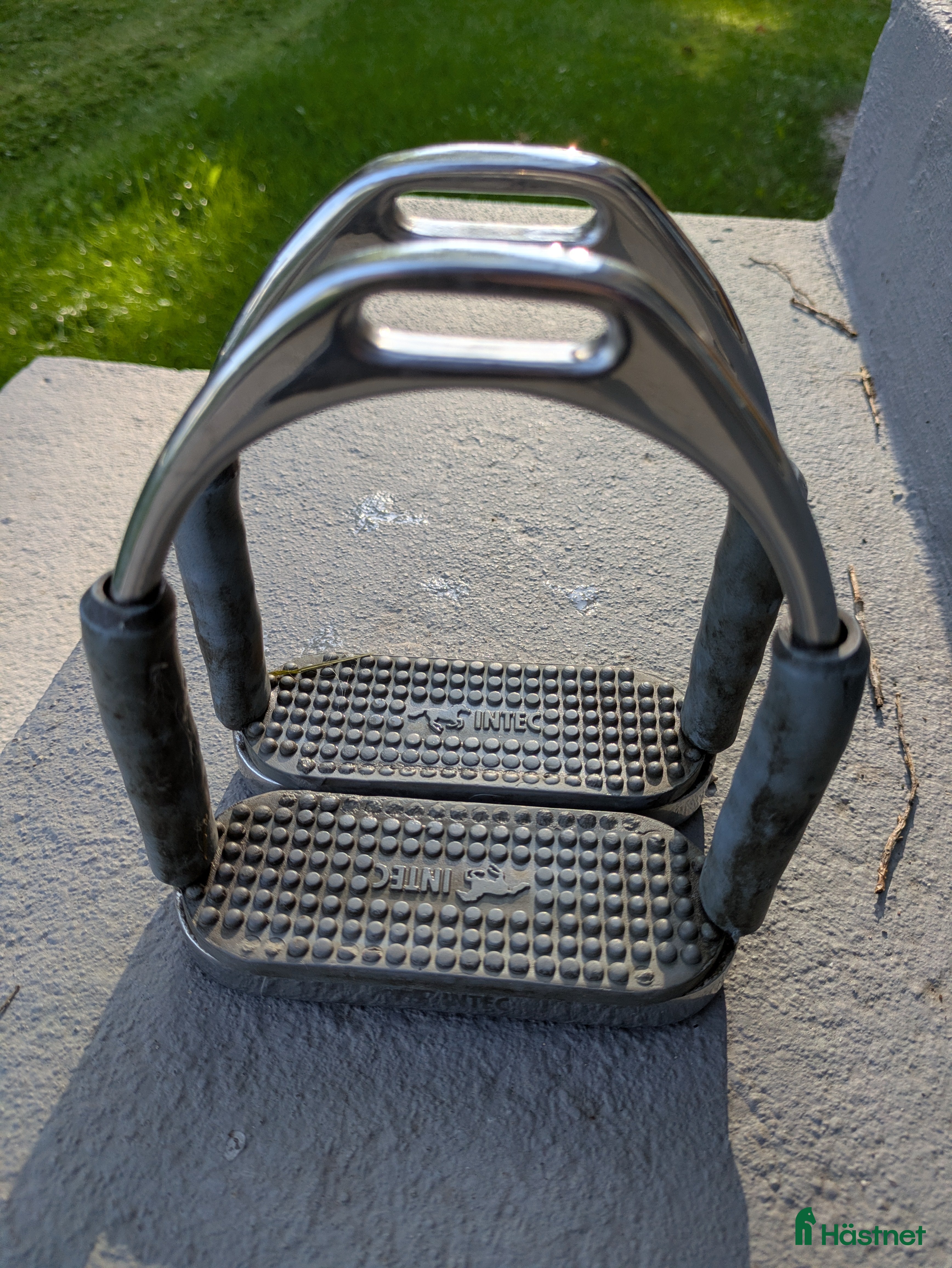 Stigbyglar hästutrustning till salu: 3 olika stigbyglar  i Dalhem - Annons 15