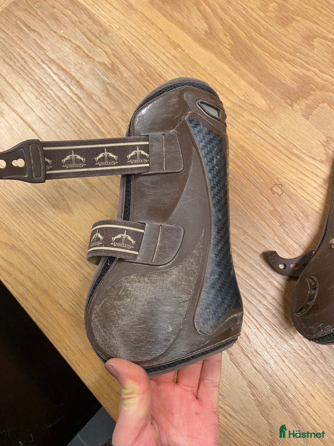 Benskydd hästutrustning till salu: Veredus framskydd  i Västerljung - Annons 3