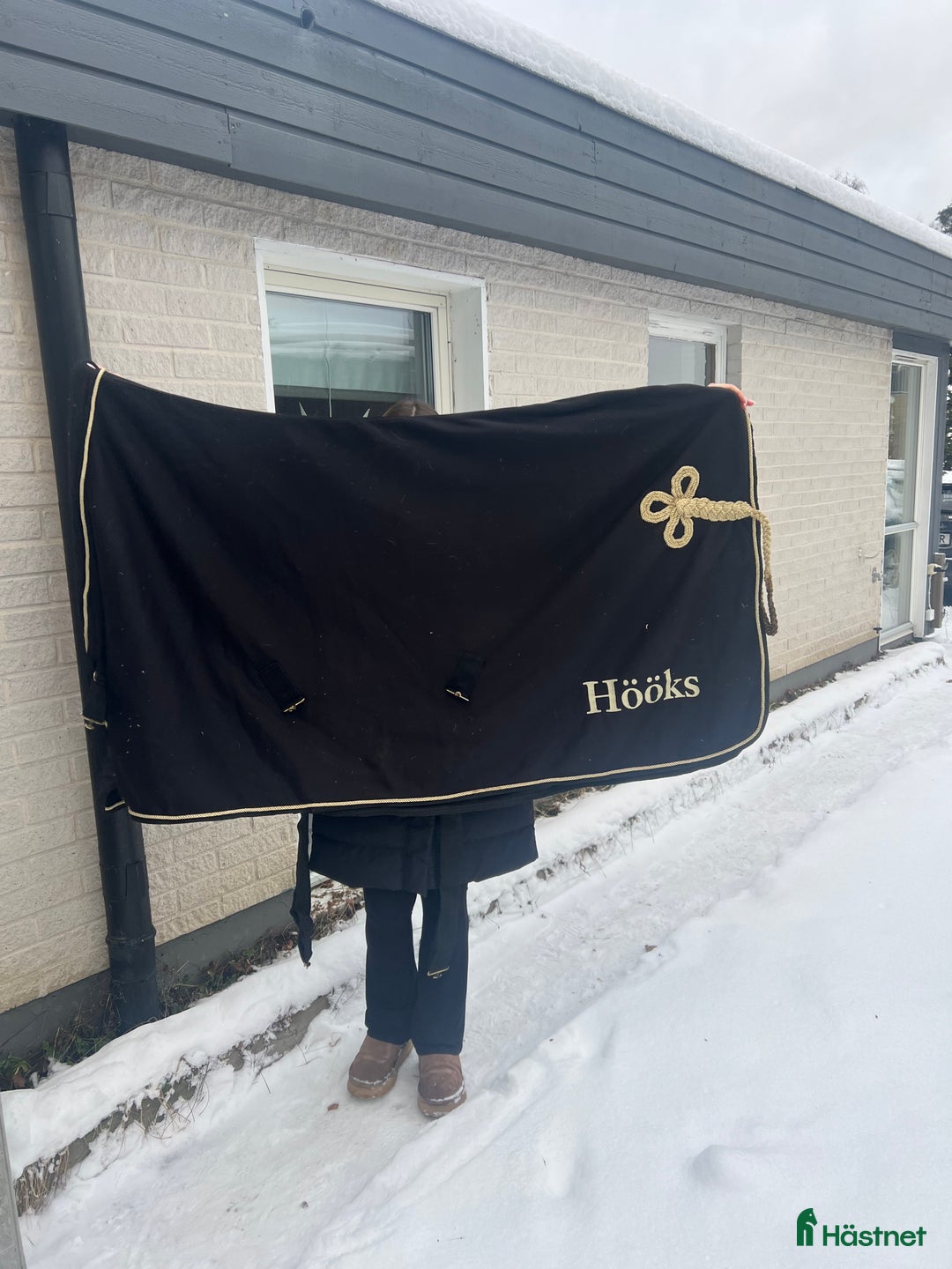 Täcken hästutrustning till salu: Diverse täcken i Växjö - Annons 5