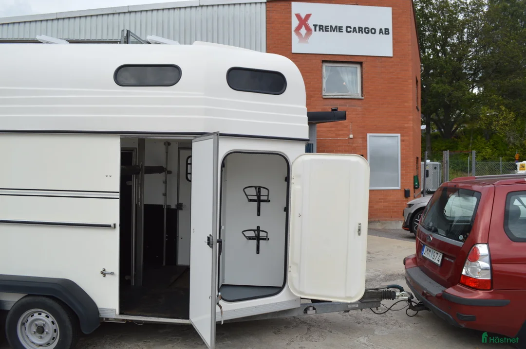 Hästtransporter  fordon & transport till salu: Forzab Futuro 220SEH 2018, Totalvikt 1990 kg i Kvicksund - Annons 5