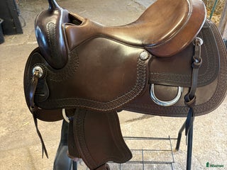 Sadlar hästutrustning till salu: Western sadel i Hässleholm - Annons 18