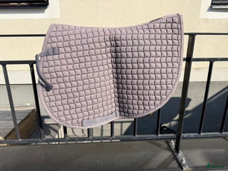 Schabrak & Vojlockar hästutrustning till salu: Schabrak, strl Full i Ystad - Annons 9