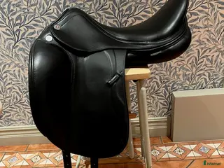 Sadlar hästutrustning Prestige Inspire Dressyrsadel 16/34 i Veddige - Annons 4