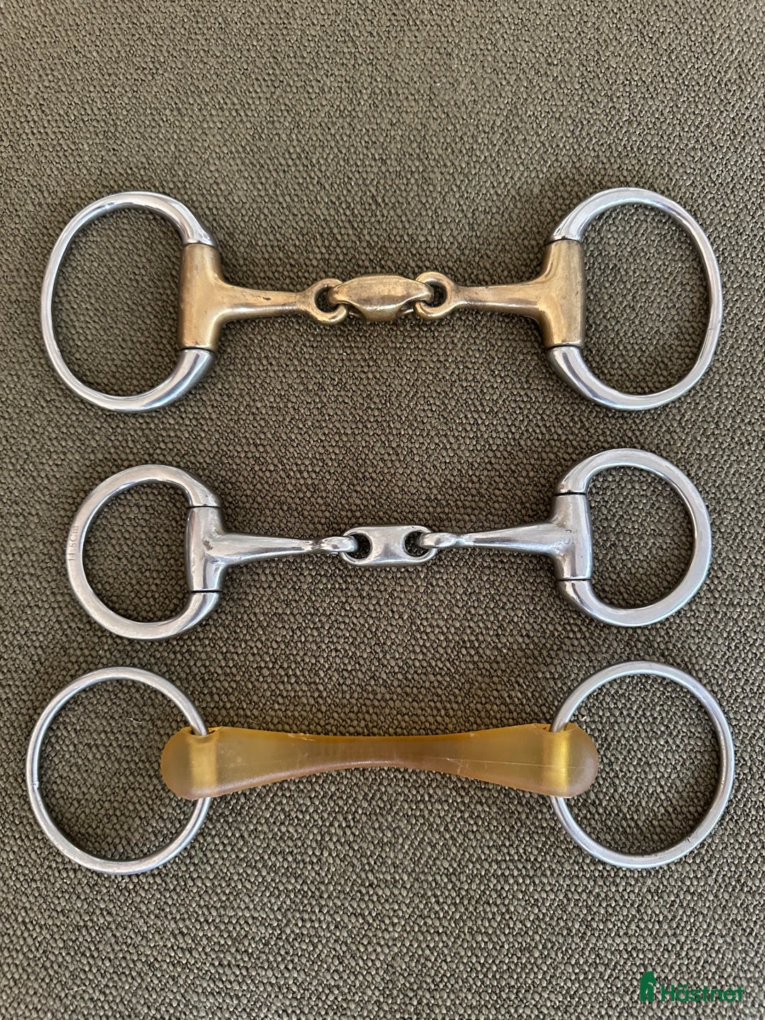 Bett hästutrustning till salu: Tre blandade bett, säljes tillsammans (11,5 cm) i Lund - Annons 1