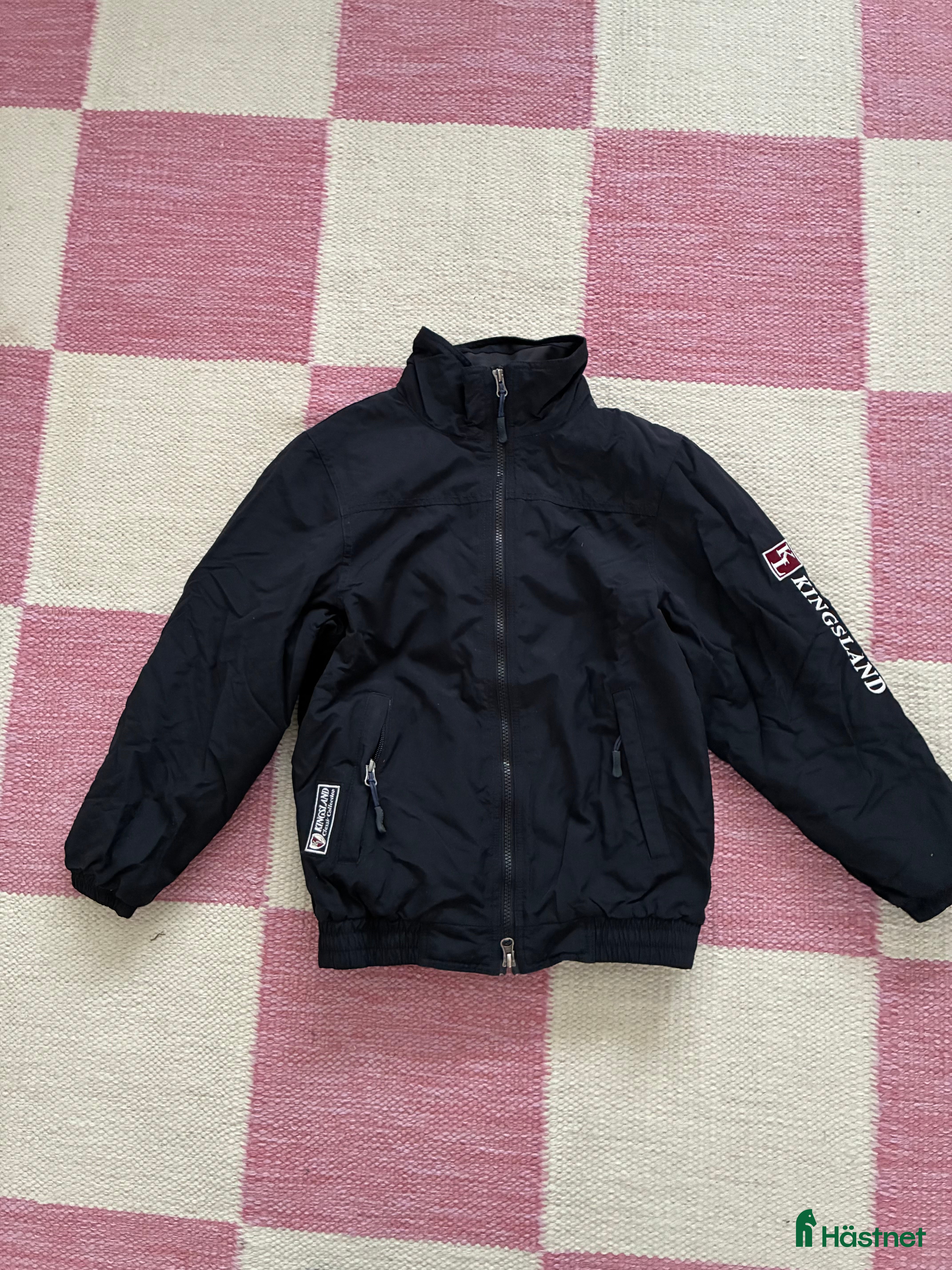 Jackor & Kavajer ryttarutrustning till salu: Märkeskläder stl 128-158 i Uppsala - Annons 6