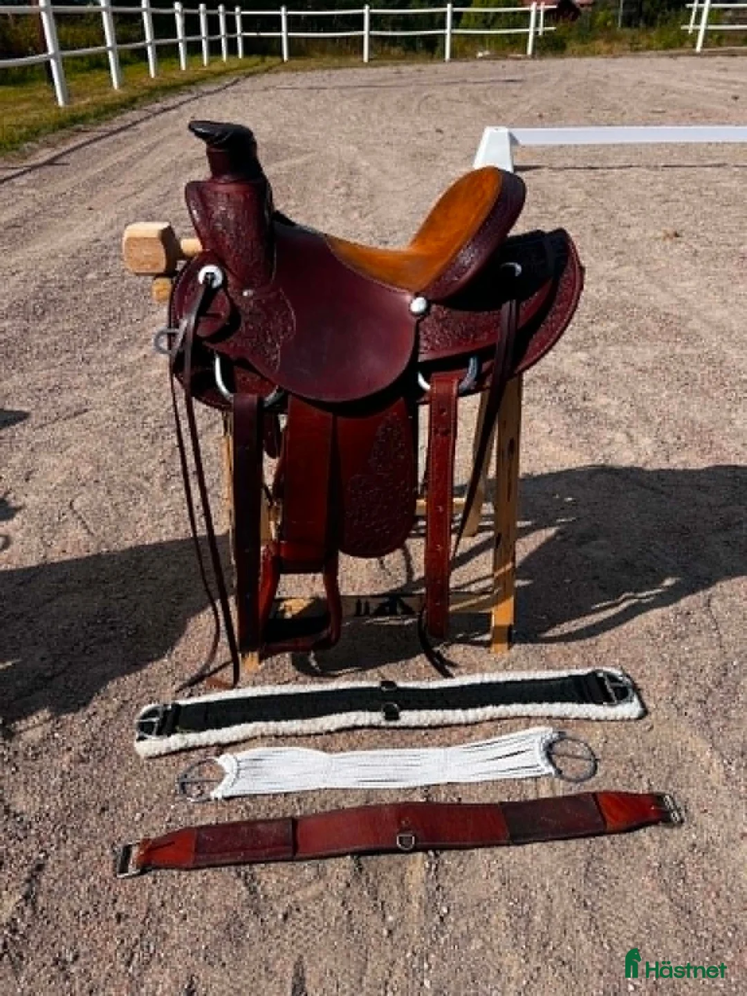 Sadlar hästutrustning till salu: Westernsadel Wade/Roping 17" - Rocking Saddlery - Annons 2