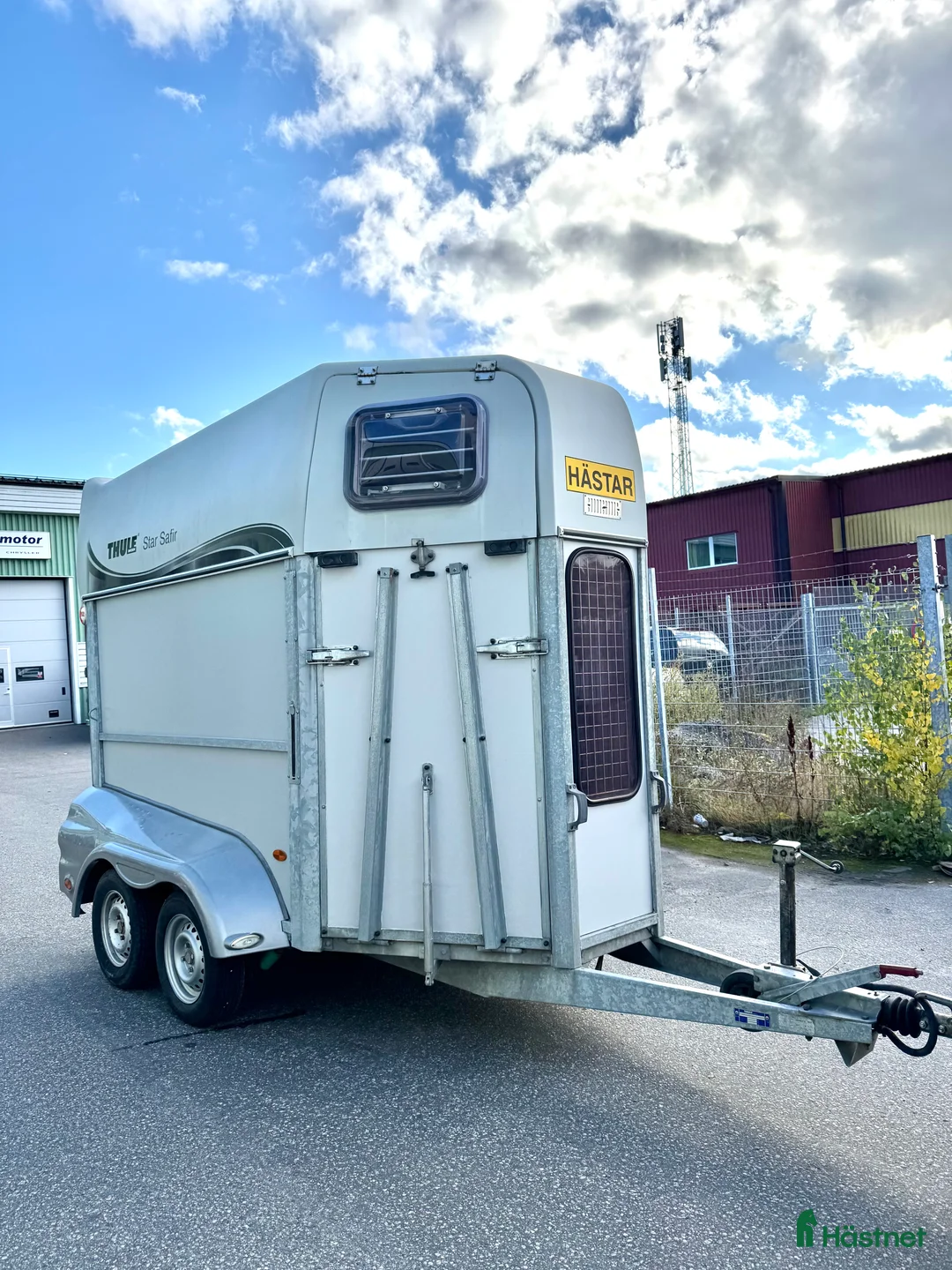 Hästtransporter  fordon & transport till salu: Thule Safir 140 E5 i Vendelsö - Annons 1