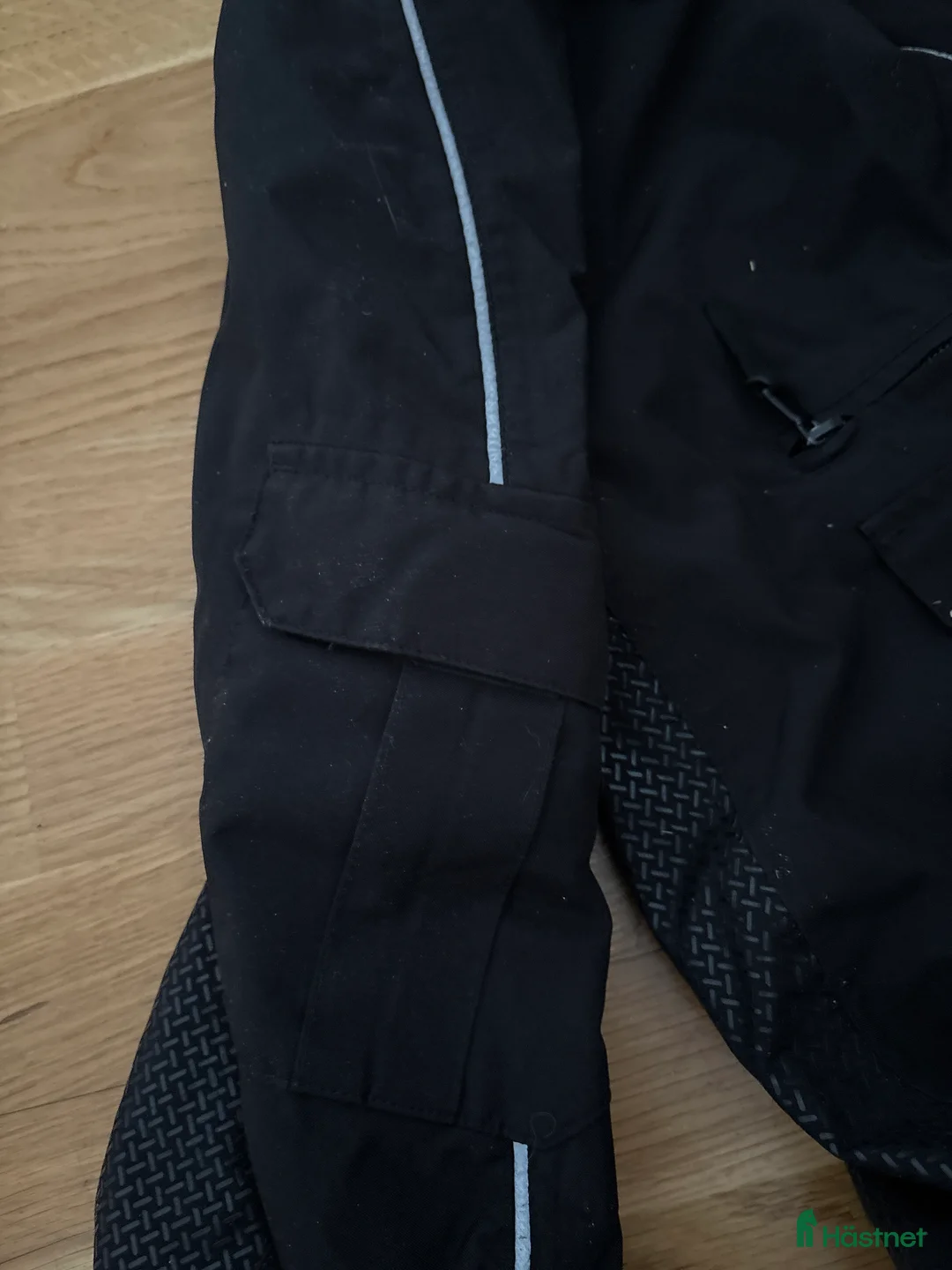 Ridbyxor ryttarutrustning till salu: Överdragsbyxor med helskoning för barn i Västerås - Annons 6