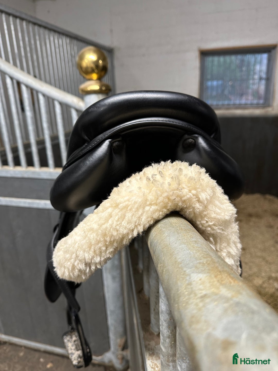 Sadlar hästutrustning till salu: 16’ Renissance sadel i Norrtälje - Annons 2