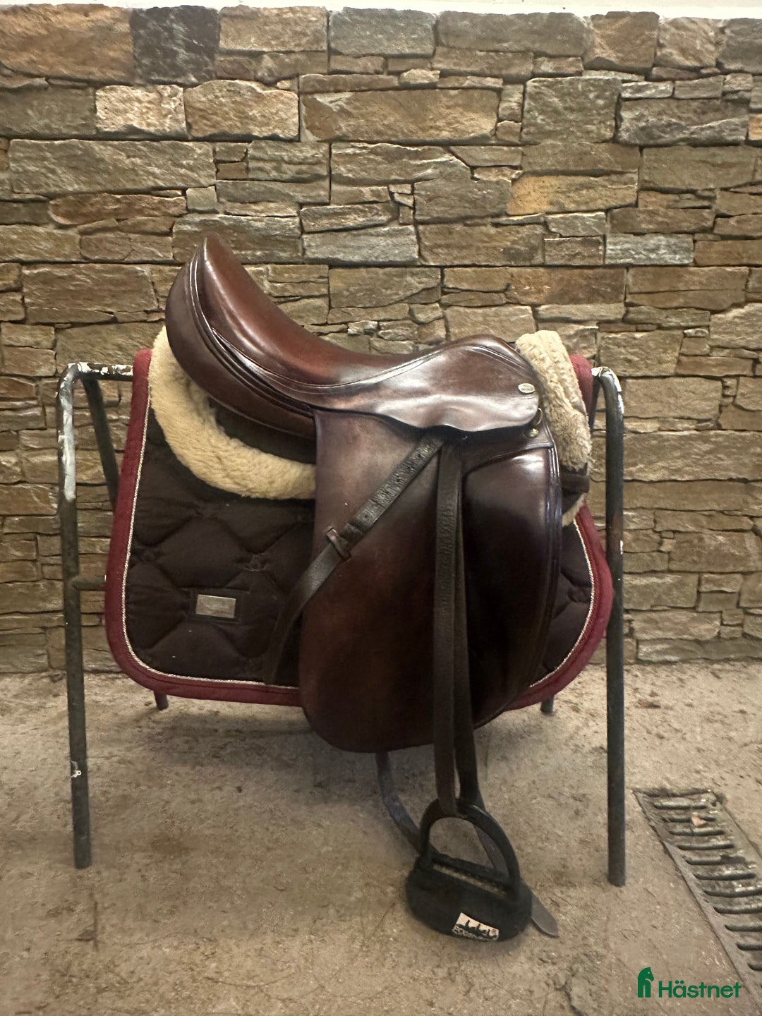 Sadlar hästutrustning till salu: Jaguar sadel säljes billigt i Kinna - Annons 4