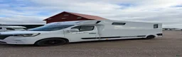 Hästlastbilar  fordon & transport till salu: Theault proteo 3 switch b-kort Hästlastbil  - Annons 2