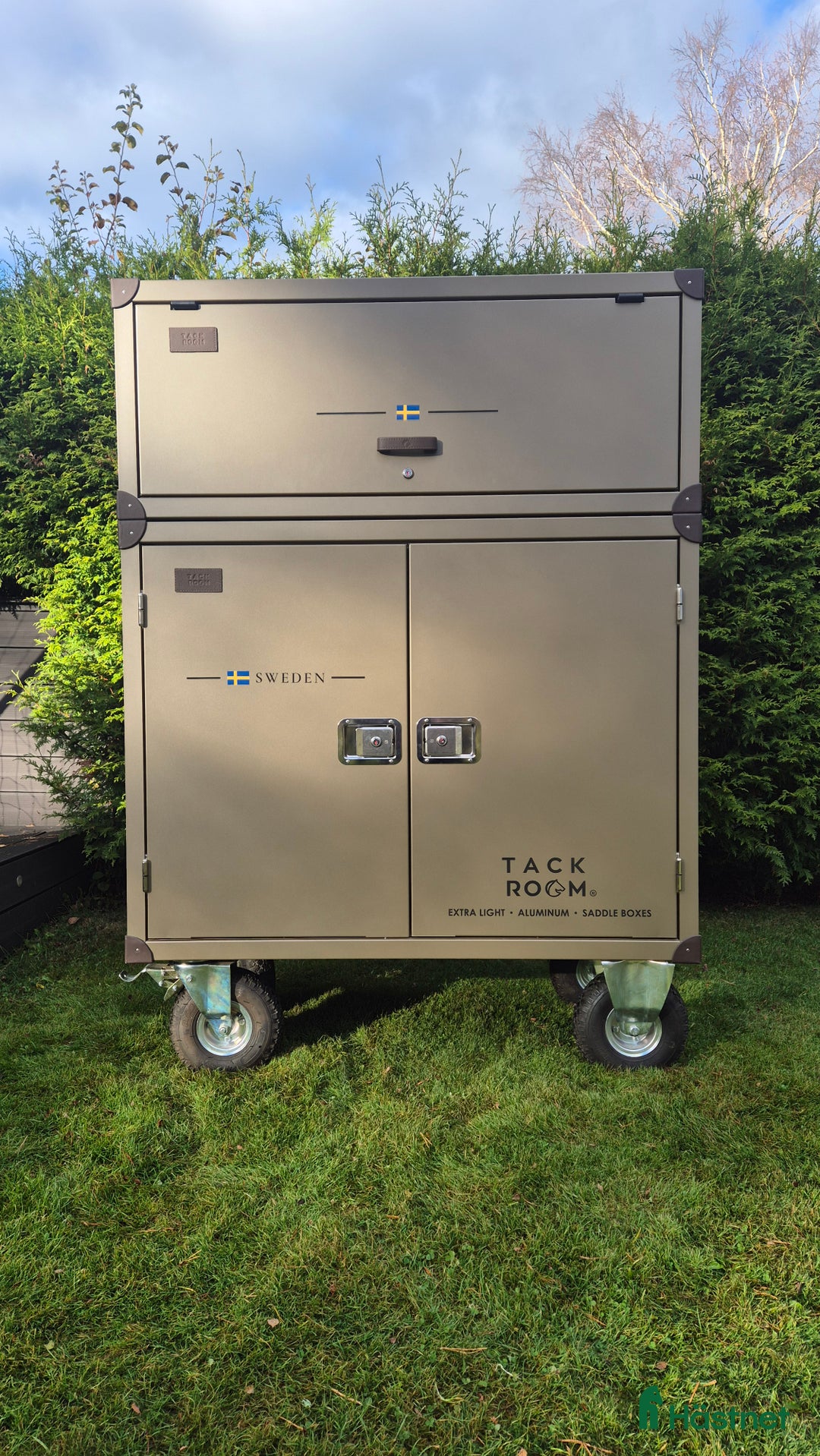 Stallinredning, stängsel & gård övrig utrustning till salu: Exlusivt sadelskåp/tävlingsskåp i aluminium  i Hillerstorp - Annons 1