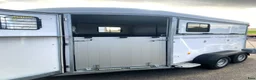 Hästtransporter  fordon & transport till salu: Fautras Oblic+2 för omgående leverans - Annons 3