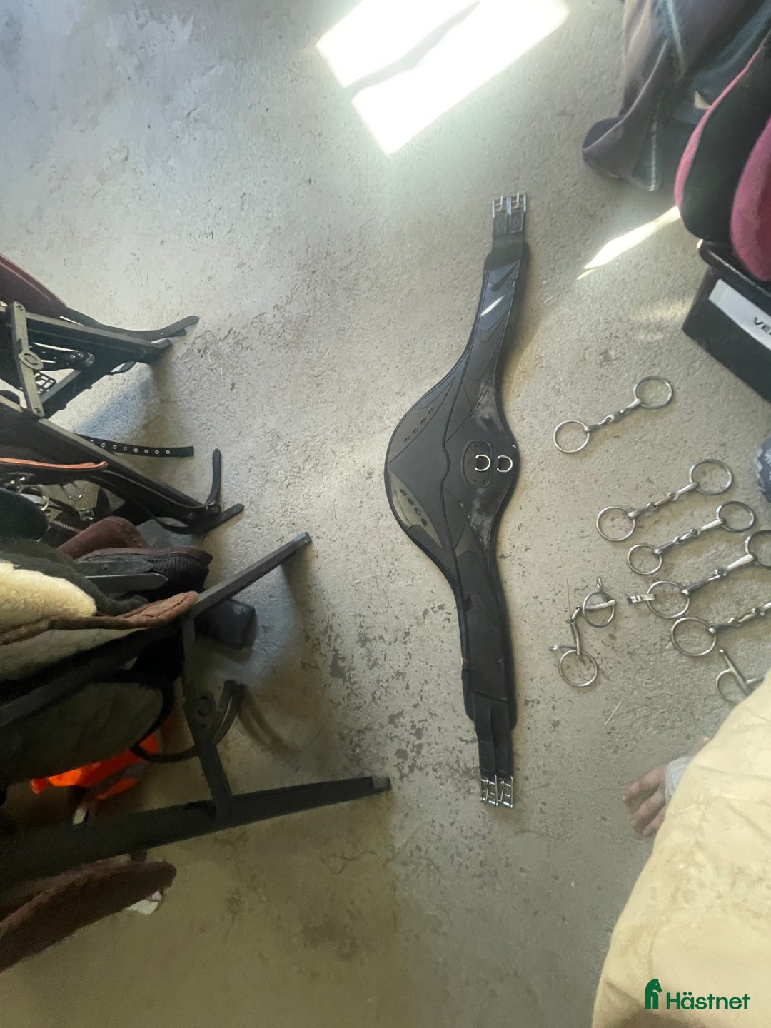 Sadeltillbehör hästutrustning till salu: Hopp platta  i Bro - Annons 2