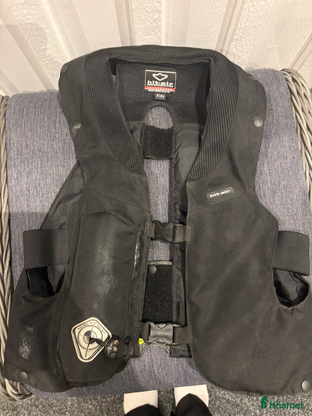 Säkerhetsvästar ryttarutrustning till salu: Airbag-väst i Sundsvall - Annons 2