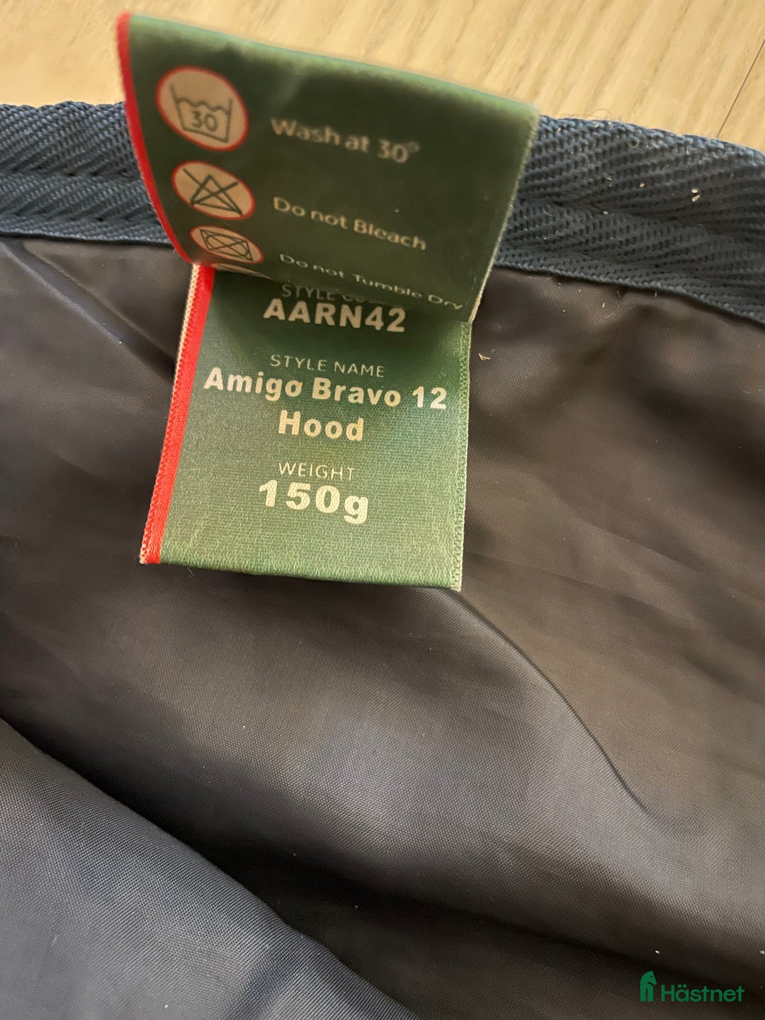 Täcken hästutrustning till salu: Vattentät och fodrat amigo täcke!  i Strandbaden - Annons 3