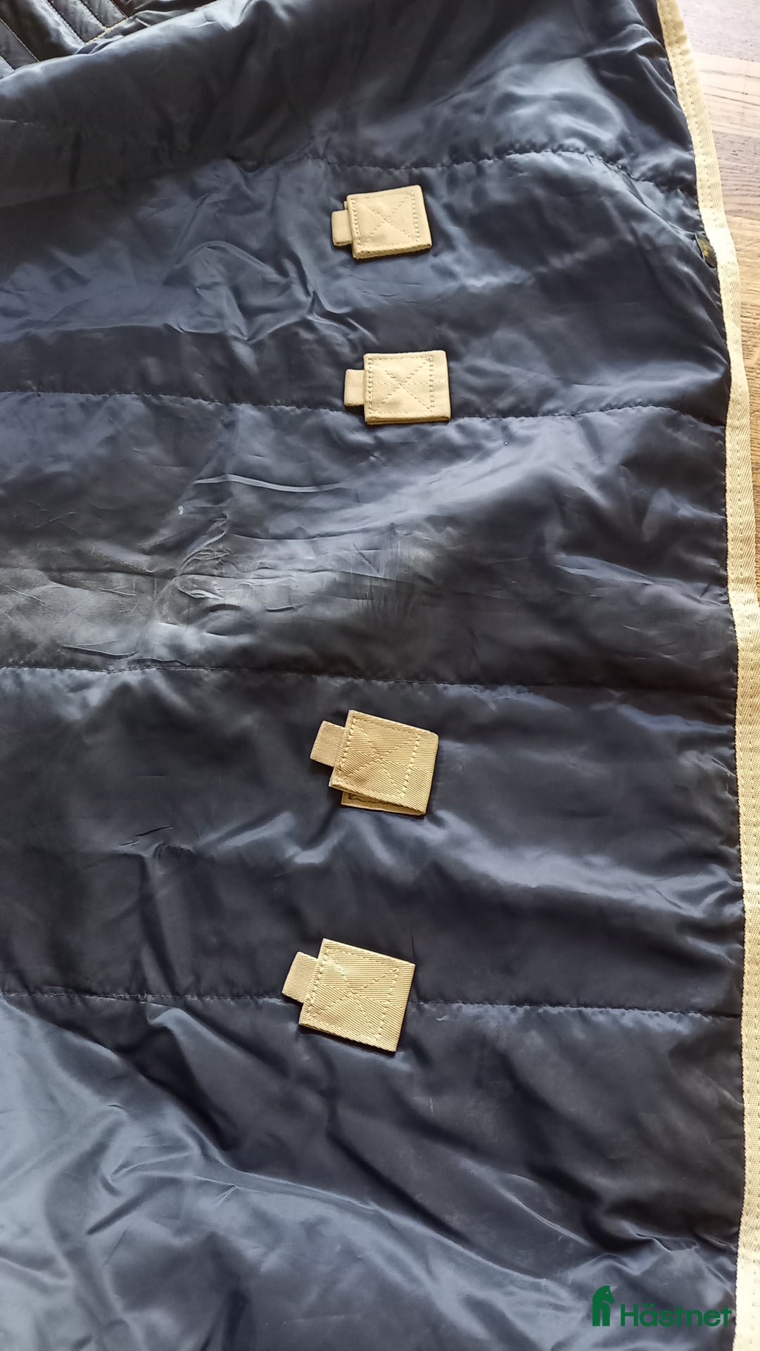 Täcken hästutrustning till salu: Halstäcke  i Umeå - Annons 2