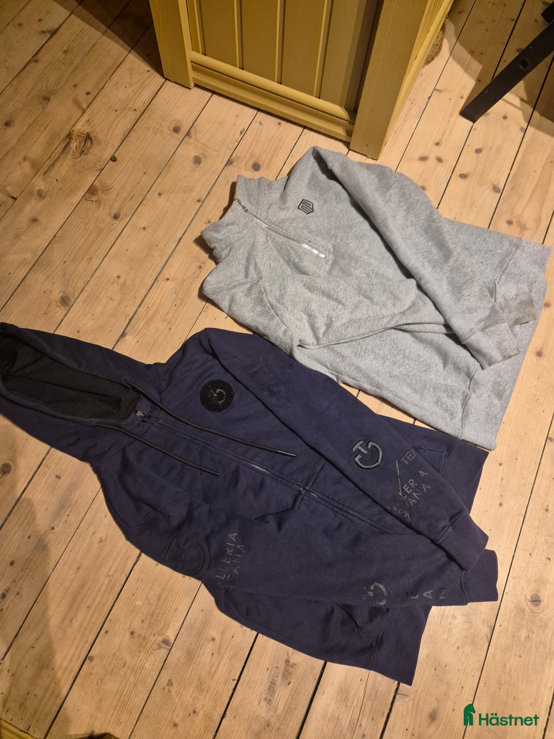 Övrigt Ridkläder ryttarutrustning till salu: Toscana, kingsland, delorez, equiline tröja i Sölvesborg - Annons 3