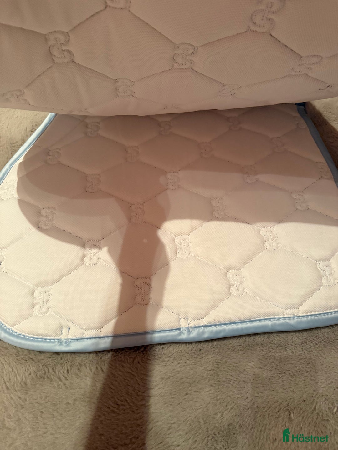 Schabrak & Vojlockar hästutrustning till salu: Helt nya PS of Sweden schabrak i Fjärås - Annons 3