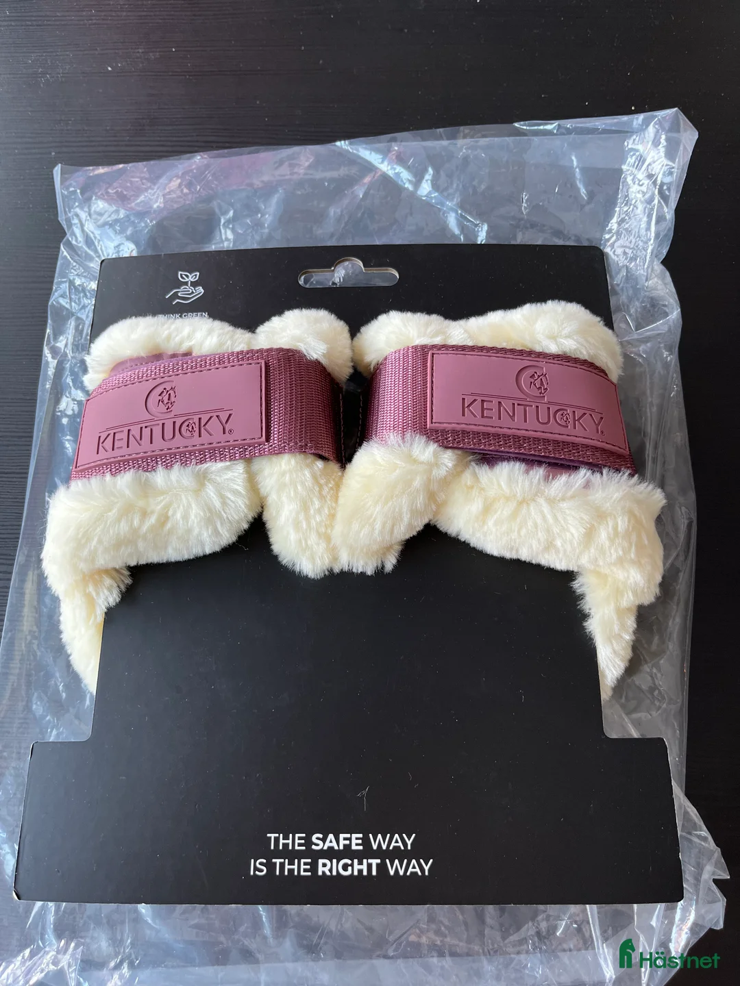 Benskydd hästutrustning till salu: NWT Kentucky Rosa skrykkappor i bambu och fluff - Annons 4