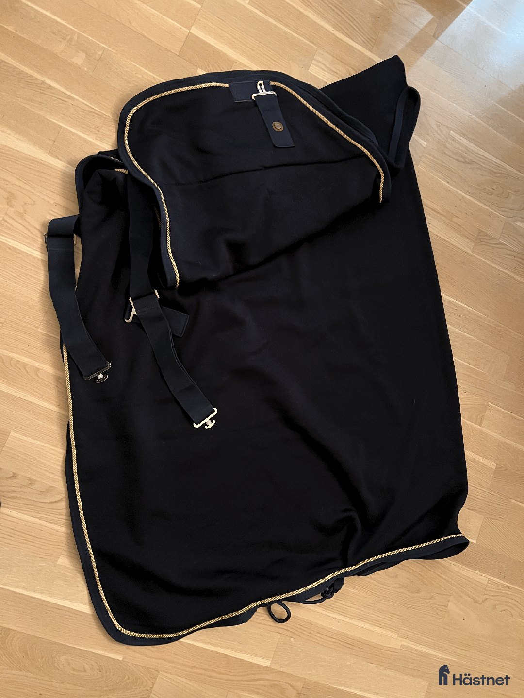 Täcken hästutrustning till salu: Oanvända ponnytäcken i Nacka - Annons 3