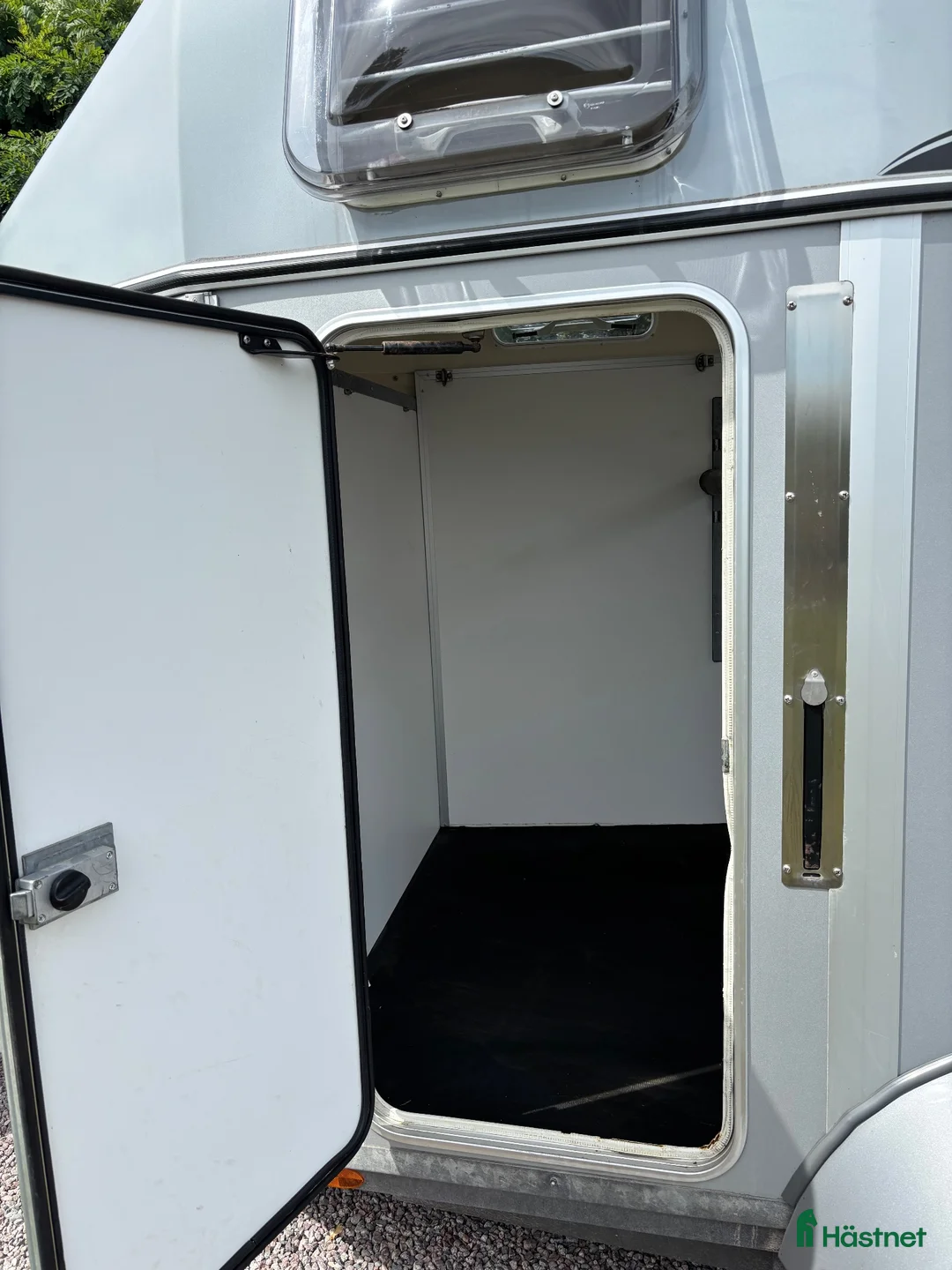 Hästtransporter  fordon & transport till salu: Thule Excellent-07 - Annons 8