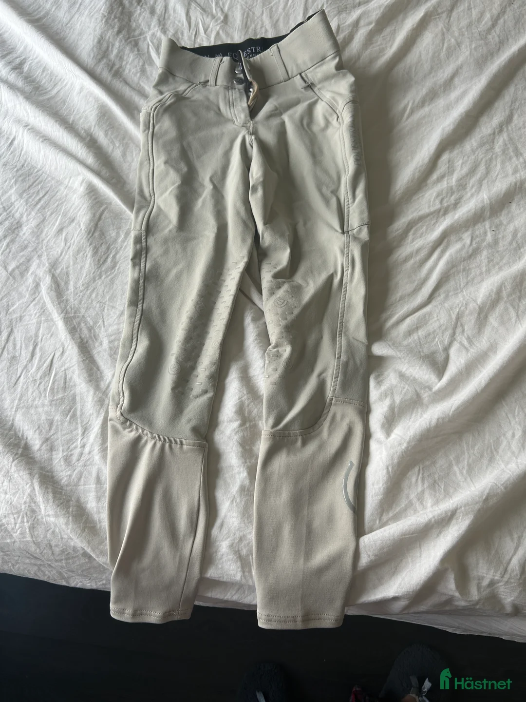 Ridbyxor ryttarutrustning till salu: Equestrian Stockholm ridbyxor  i Västra Frölunda - Annons 11