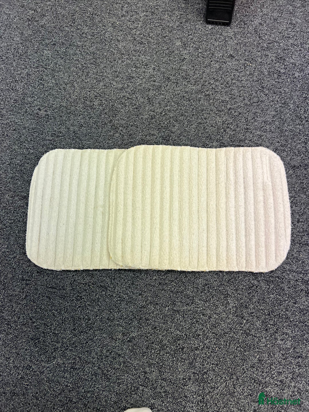 Benskydd hästutrustning till salu: Vita eskadron paddar i Upplands Väsby - Annons 2