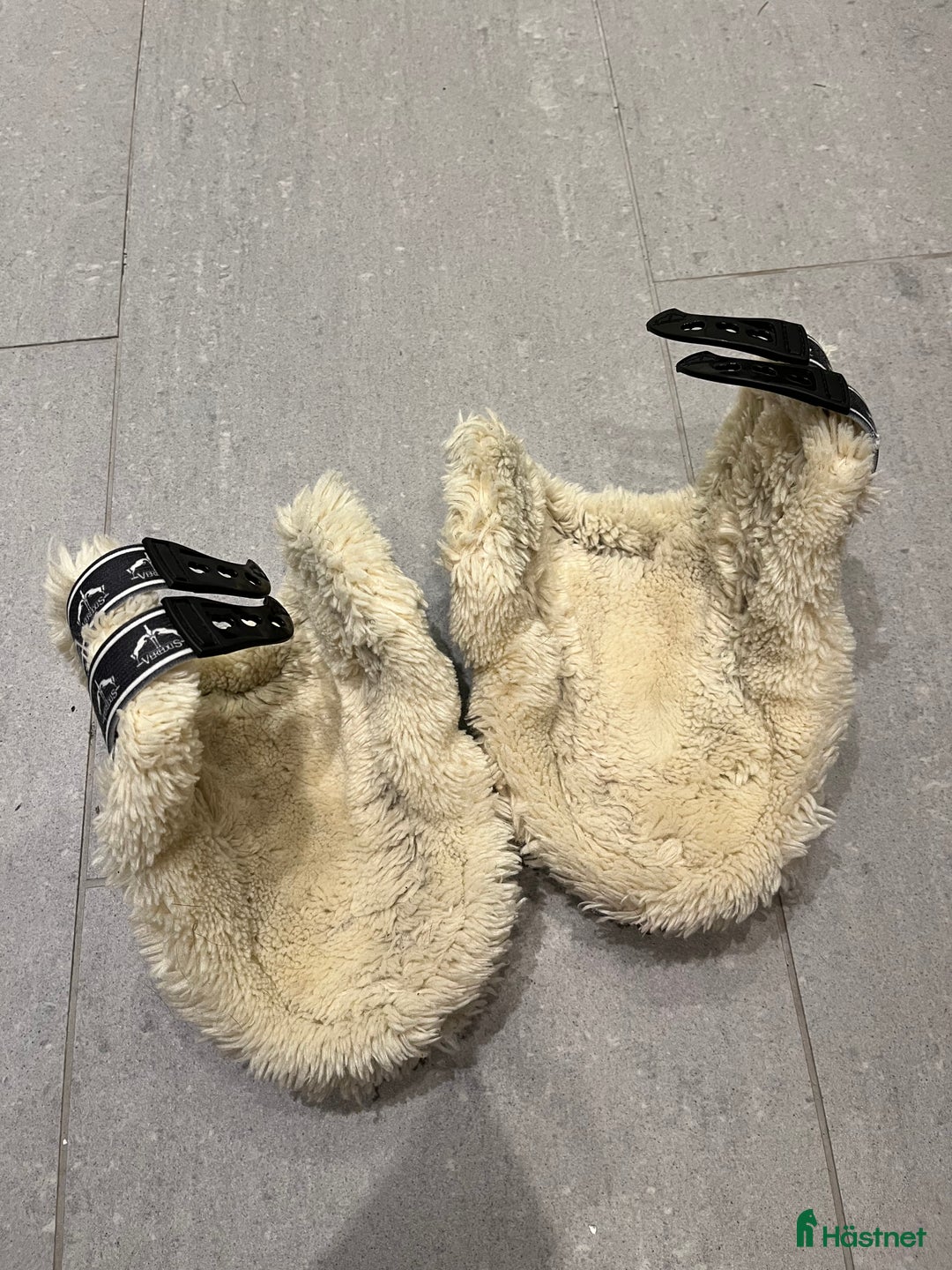 Benskydd hästutrustning till salu: Fina Veredus bakskydd - Annons 3