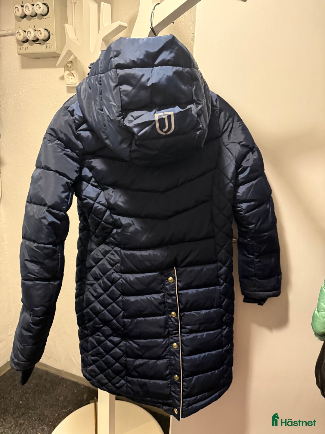 Jackor & Kavajer ryttarutrustning till salu: 💙oanvänd JACSON kappa till salu💙 i Kiruna - Annons 2