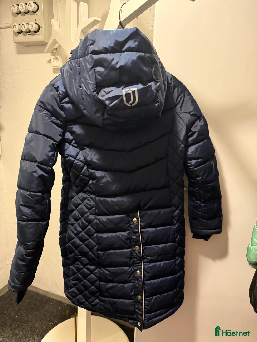 Jackor & Kavajer ryttarutrustning till salu: 💙oanvänd JACSON kappa till salu💙 i Kiruna - Annons 2