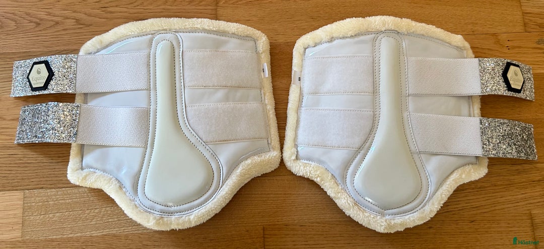 Benskydd hästutrustning till salu: Equito Vita skydd, S  i Värmdö - Annons 1