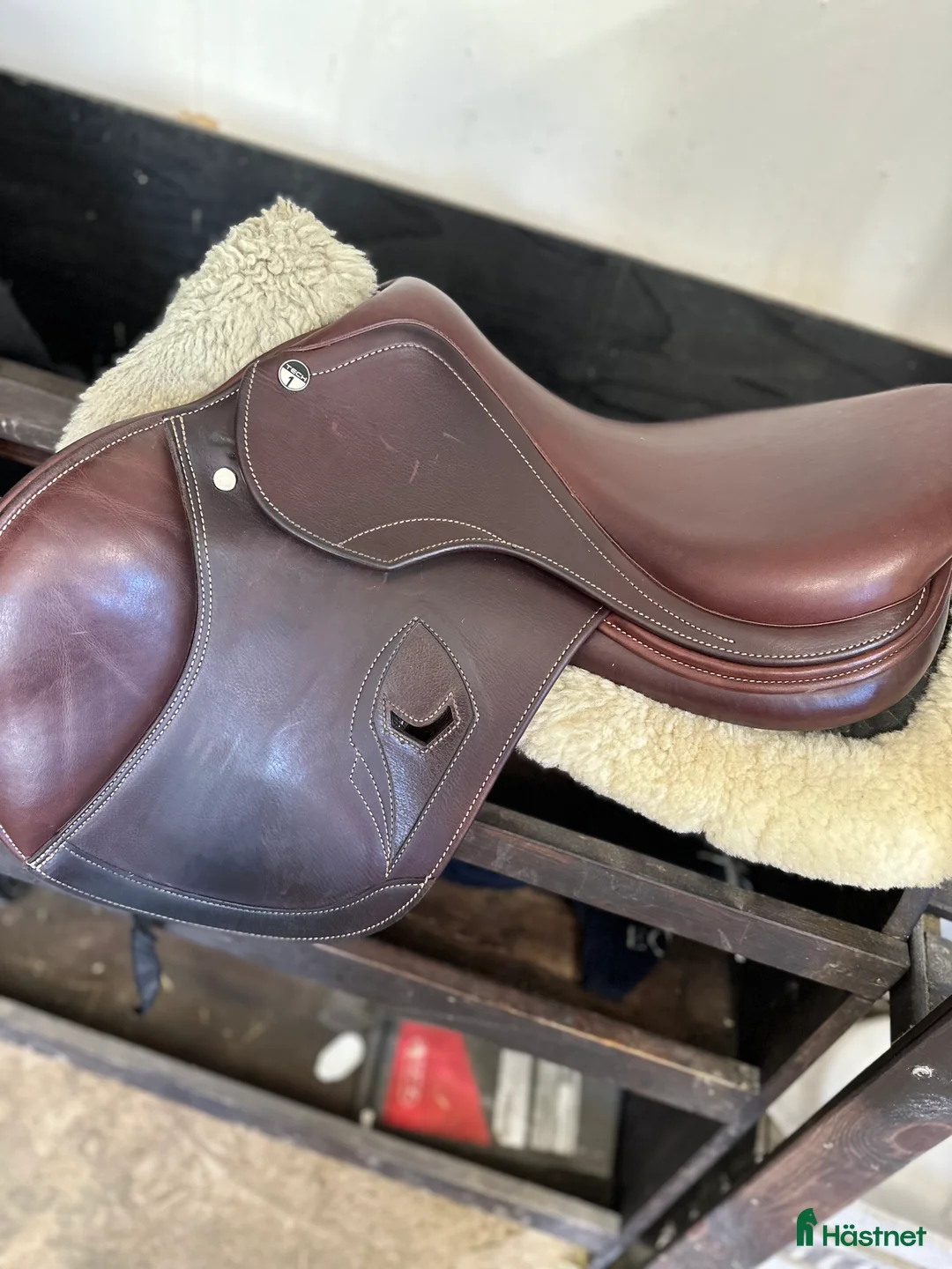 Sadlar hästutrustning till salu: Tech 1 hoppsadel nästintill ny  i Vintrosa - Annons 2