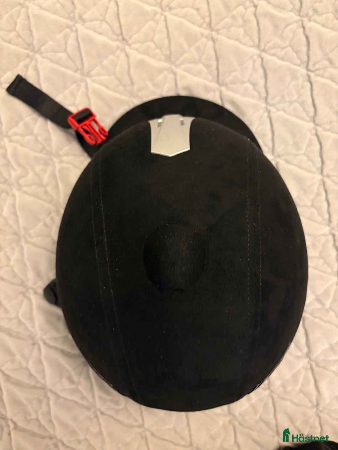 Hjälmar ryttarutrustning till salu: Klassisk hjälm från CRW i Stockholm - Annons 2