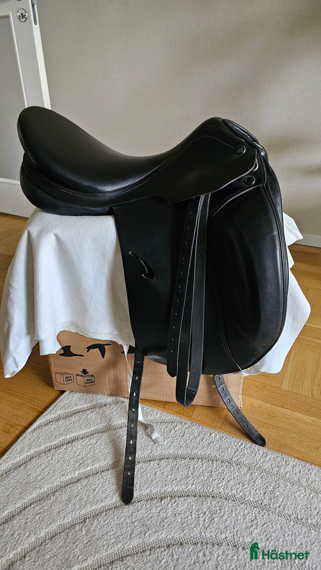 Sadlar hästutrustning till salu: Prestige Roma dressyrsadel  i Sala - Annons 1