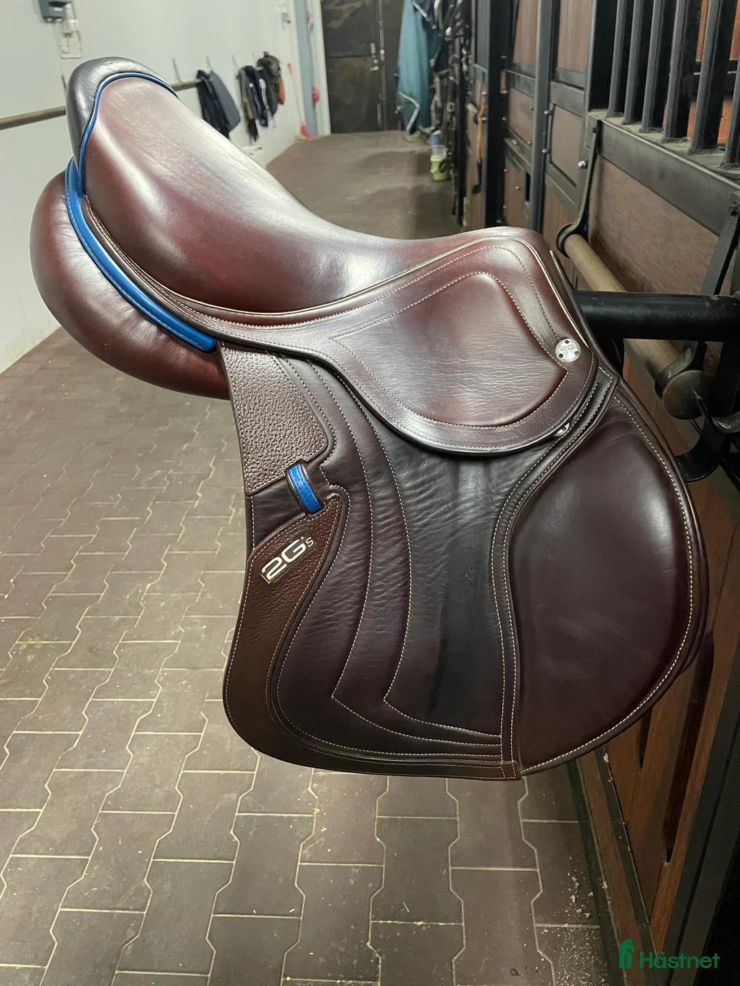 Sadlar hästutrustning till salu: Mycket fin CWD Mademoiselle sadel - Annons 1