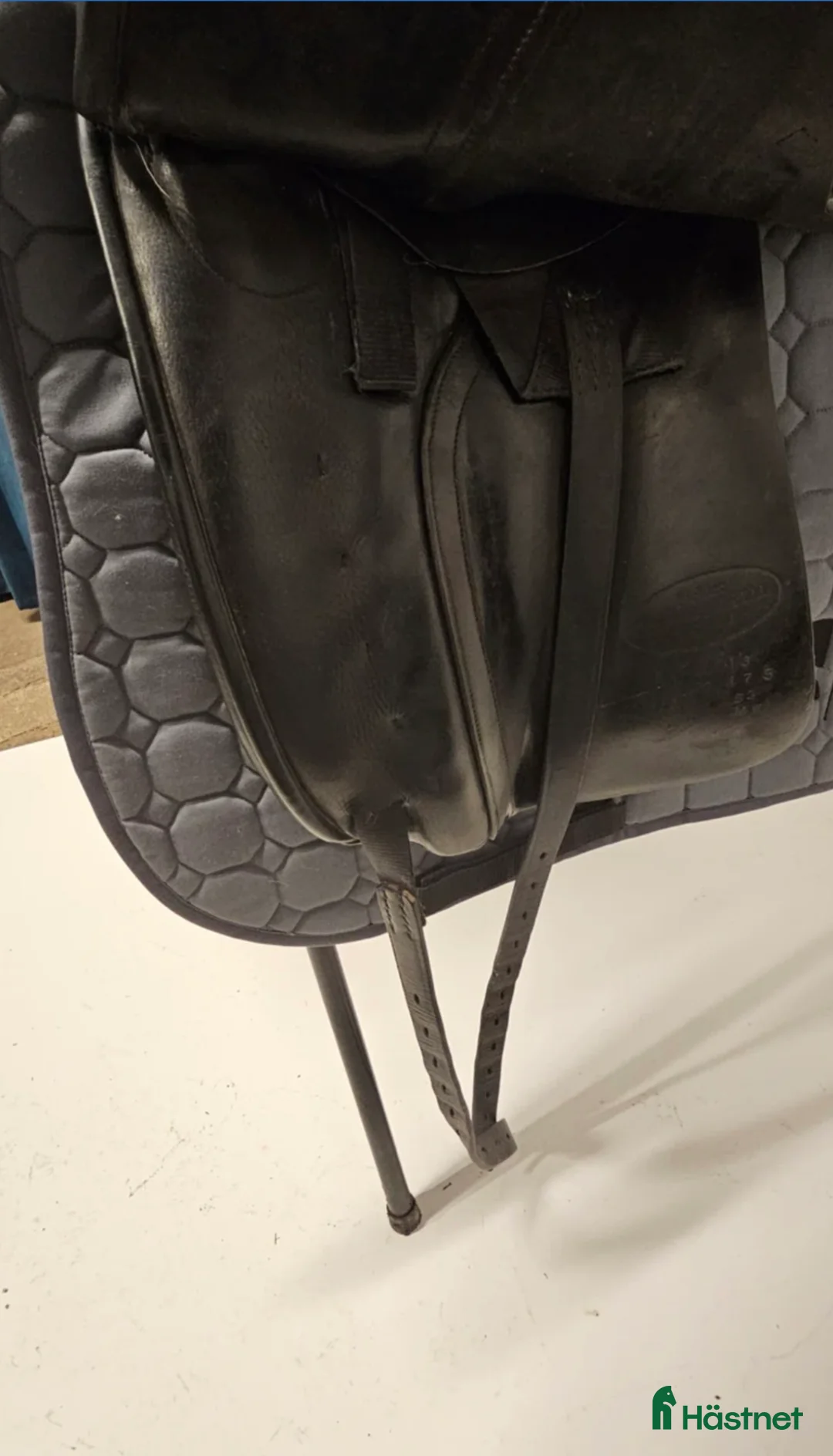Sadlar hästutrustning till salu: Dressyrsadel Paul Fielder - Annons 5