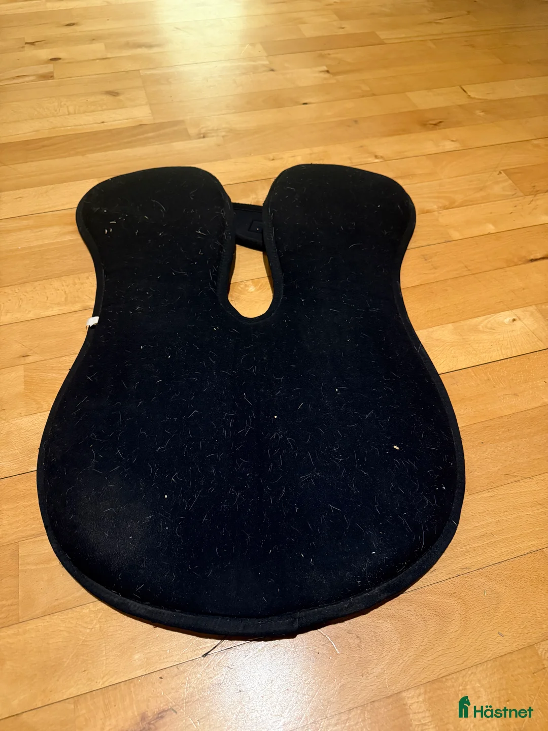 Sadeltillbehör hästutrustning till salu: EQUES Memory Foam Pad - Annons 3