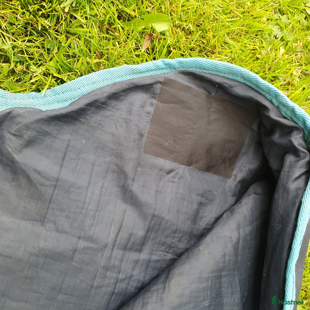 Täcken hästutrustning till salu: Horseware Amigo Bravo 12 pony plus  i Tranås - Bild 4