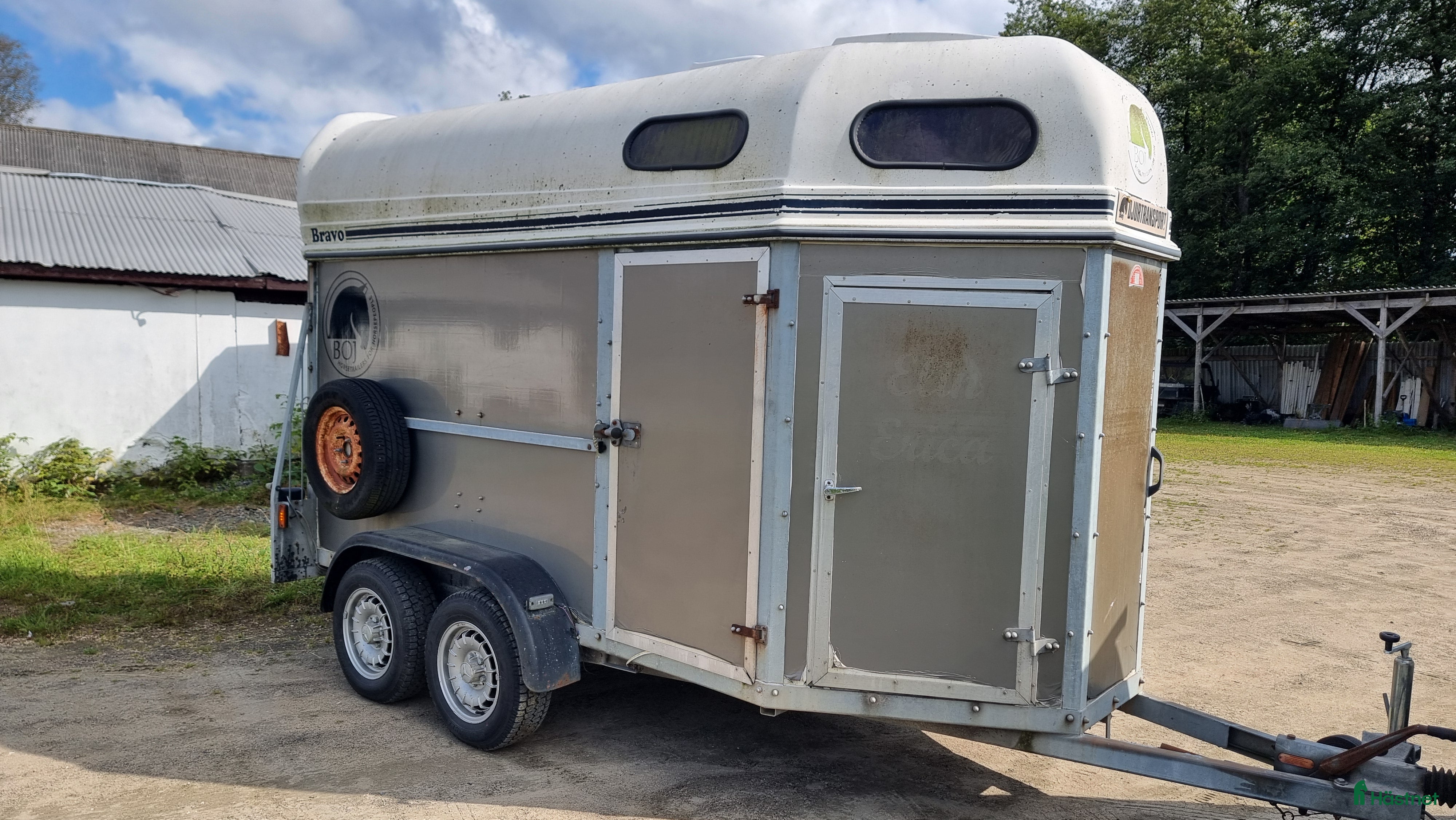 Hästtransporter  fordon & transport till salu: Renoverat Boj släp inkl sommar & vinterdäck - Annons 1