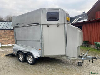 Hästtransporter fordon & transport till salu: Stort Thulesläp - lasta två hästar i Flyinge - Annons 15