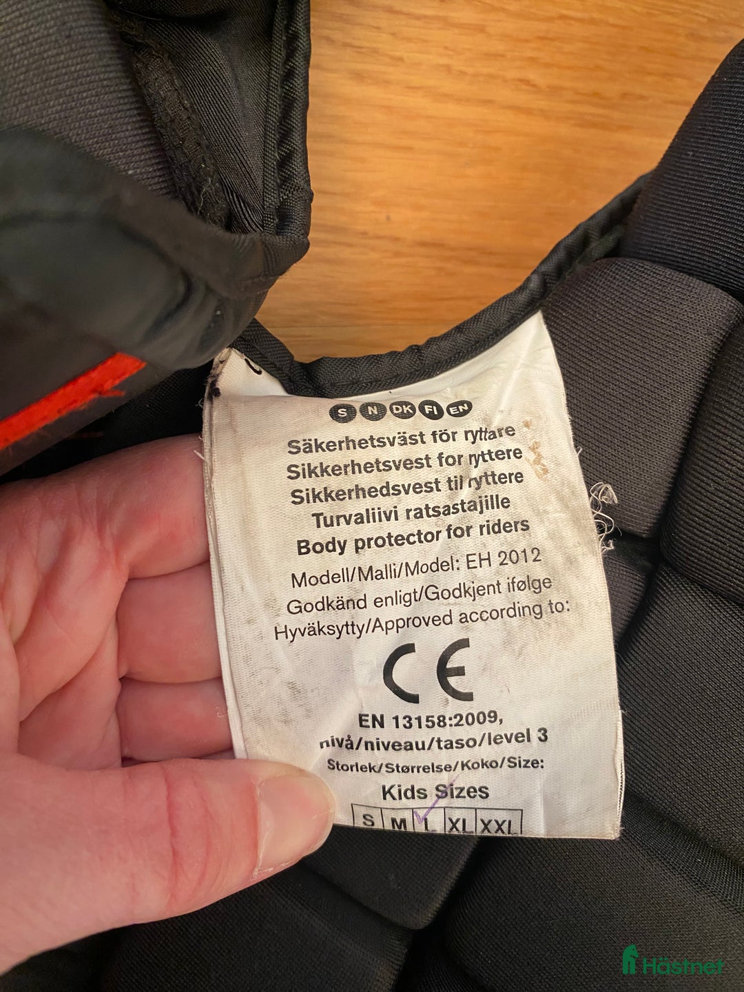Säkerhetsvästar ryttarutrustning till salu: Jacson ridväst level 3 i Oxelösund - Annons 6